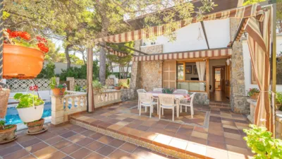 Chalet in Les Meravelles photo 13