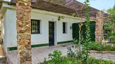 Rustic finca on Diseminados Street photo 4