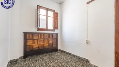 Apartment on Eugenia Viñes Street photo 26
