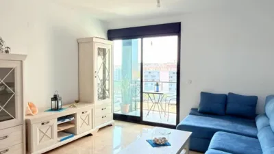 Apartment on Granja de Rocamora Street photo 3