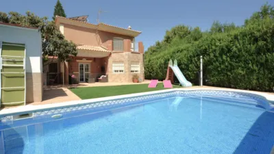 Chalet on Caballero Rodrigo de Narvaez Street photo 2