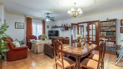 Chalet on Calle de la Virgen photo 4