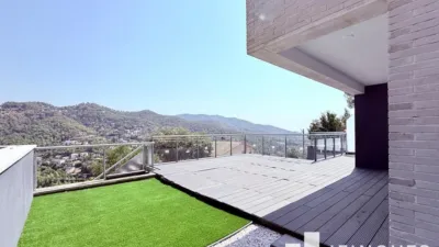 Semi-detached house in Sant Feliu del Racó photo 2