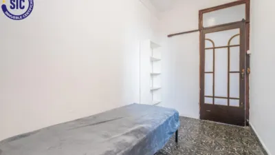 Apartment on Eugenia Viñes Street photo 35