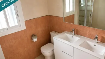 Single-family home in Barceloneta photo 12