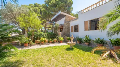 Chalet in Les Meravelles photo 6