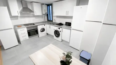 Habitación en alquiler en Avenida del Primero de Mayo, cerca de Carrer Sant Jacint, Santa Rita-Alborgí (Paterna) de 330 €<span>/mes</span>