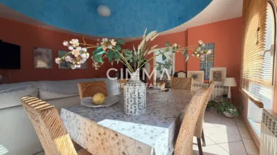 Chalet in Mercadona Avda. Coloma photo 6