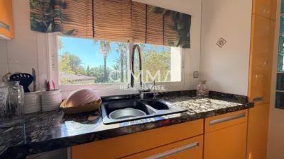 Chalet in Mercadona Avda. Coloma photo 51