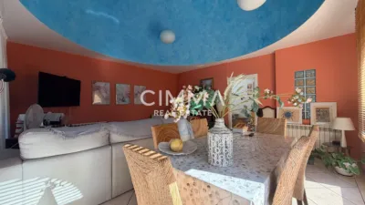 Chalet in Mercadona Avda. Coloma photo 42