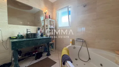 Chalet in Mercadona Avda. Coloma photo 35