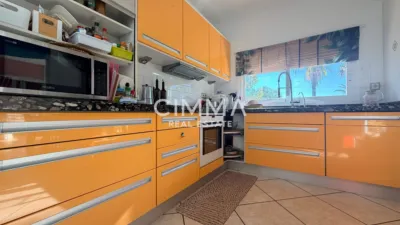 Chalet in Mercadona Avda. Coloma photo 5