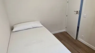 Habitación en alquiler en Calle Diego De Ros Y Medrano, Chorrillo (Distrito Chorrillo-Garena. Alcalá de Henares) de 400 €<span>/mes</span>