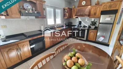 Casa – Lousame, Noia - Más