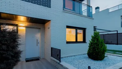 Semi-detached House in Valenoso photo 4