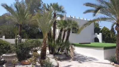 Chalet in Albir photo 4