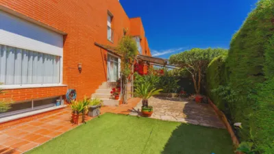 Terraced House in Centre photo 36