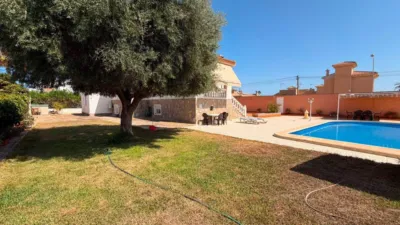 Casa – Torrevieja, Urbanización El Chaparral - Vista 2