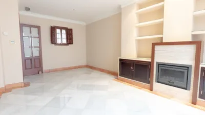 House in the Centre photo 3