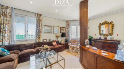 Penthouse on Doctor Gómez Ulla Street photo 5