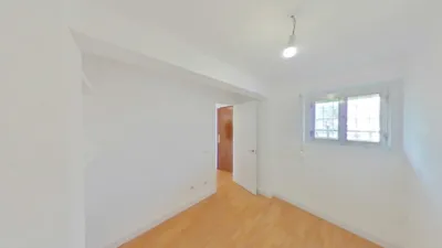 Apartment in Moscardó photo 9