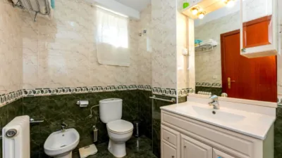 Terraced House in Centre photo 25