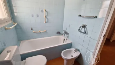 Apartamento en Carrer de la Gran Via de Pau Casals photo 9