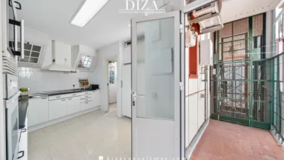 Penthouse on Doctor Gómez Ulla Street photo 25