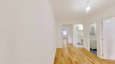Apartment in Moscardó photo 6