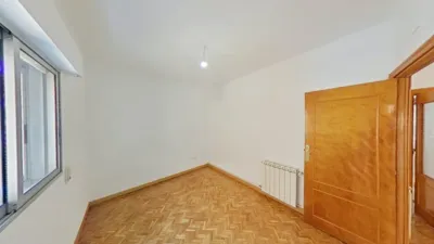 Flat in Canillejas photo 3