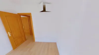 Flat in Parla photo 14