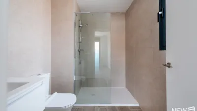 Apartment at Calle Principat D'astúries, No. 1 photo 4