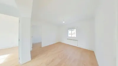 Apartment in Moscardó photo 5
