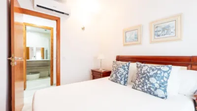 Penthouse on Carrer de Costa i Llobera photo 16
