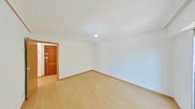 Apartment in Canillejas photo 3