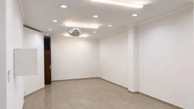 Local comercial en venta en Calle de Mendizábal, cerca de Calle de Aniceto Coloma - Vista 4