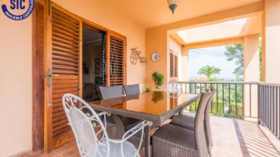 Chalet on Calle Albacete S Perenchiza photo 32