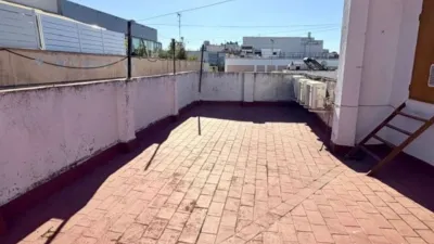 Top-floor apartment on Calle Abad Gordillo photo 26