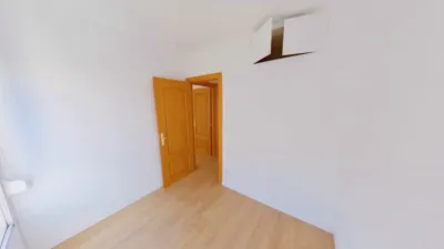 Flat in Parla photo 13