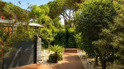 Chalet on Carrer de Cunit photo 26