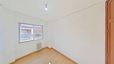 Apartment in Canillejas photo 9