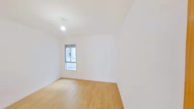 Flat in Parla photo 8