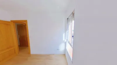 Flat in Parla photo 20
