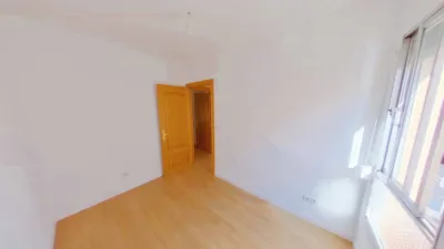 Flat in Parla photo 19