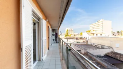 Penthouse on Carrer de Costa i Llobera photo 3