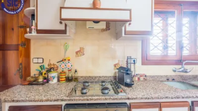 Chalet on Calle Albacete S Perenchiza photo 14