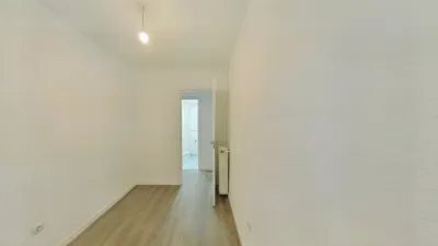 Apartment in Canillejas photo 11