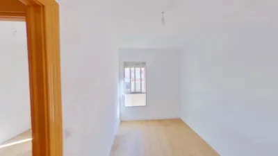 Flat in Parla photo 22