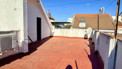 Top-floor apartment on Calle Abad Gordillo photo 27