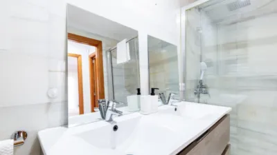 Penthouse on Carrer de Costa i Llobera photo 23